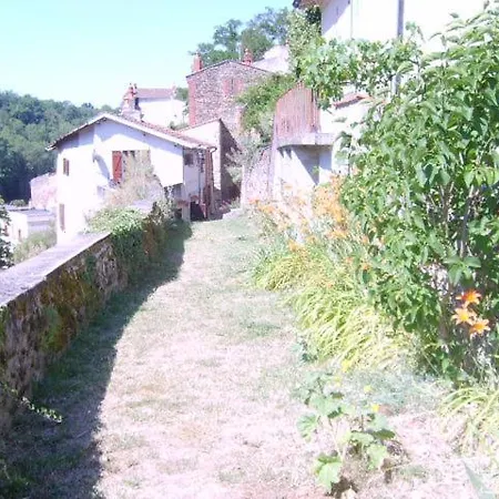 Semesterbostad Charmante Maison Dans Un Village Medieval